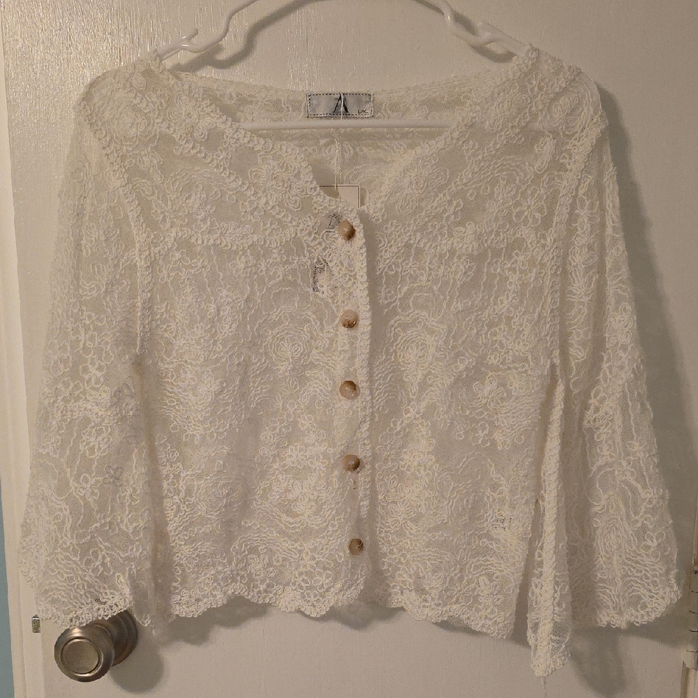 AZ Lace Button Down 3/4 Sleeve Top
